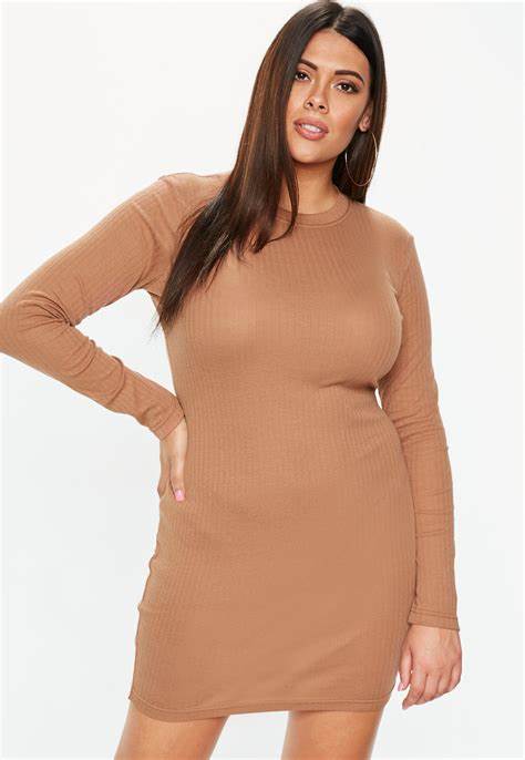 Do not wear skin-tight clothing for plus size 
